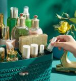 Desktop dustproof cosmetics storage box - Image 6